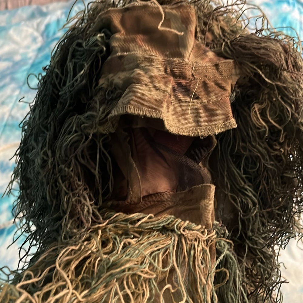 Camouflage Ghillie Suit - Picture 12 of 14